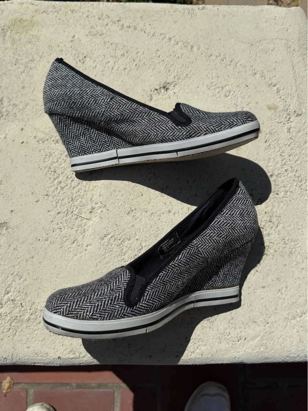 Steve Madden herringbone wedges - Size 10